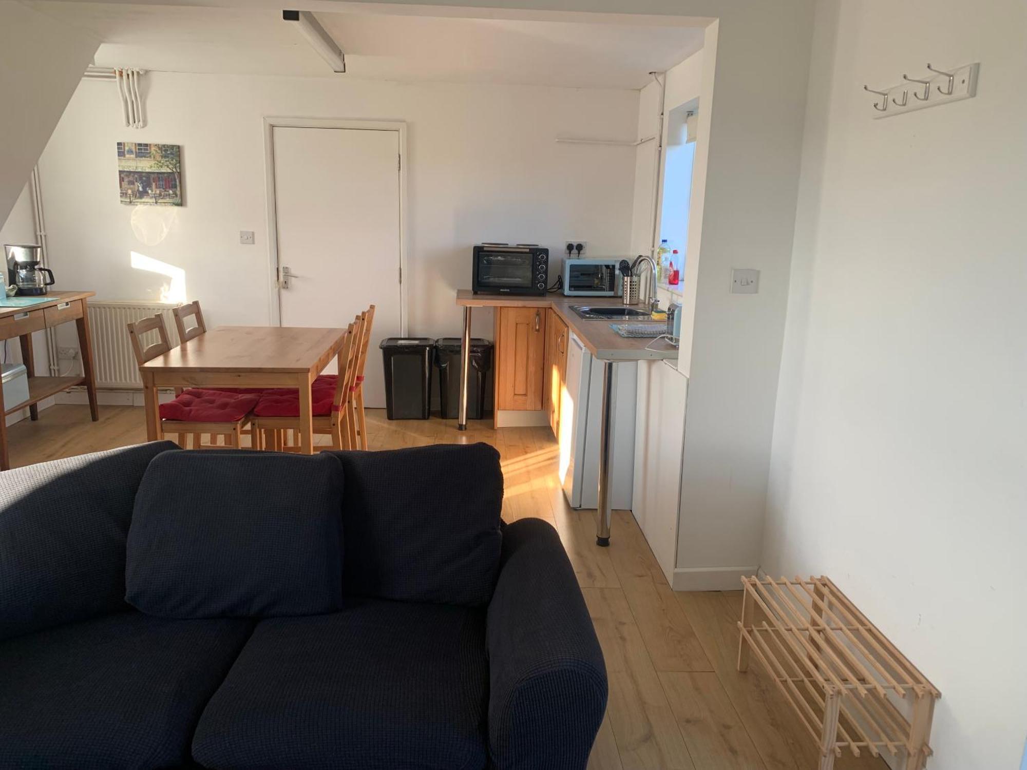 1 Bedroom Annex, Private Bathroom, Peaceful Area Claypits Exterior photo